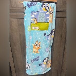 New Bluey Bingo & Muffin Toys Yippity Yap Sky 50" x 70" Blue Throw Blanket